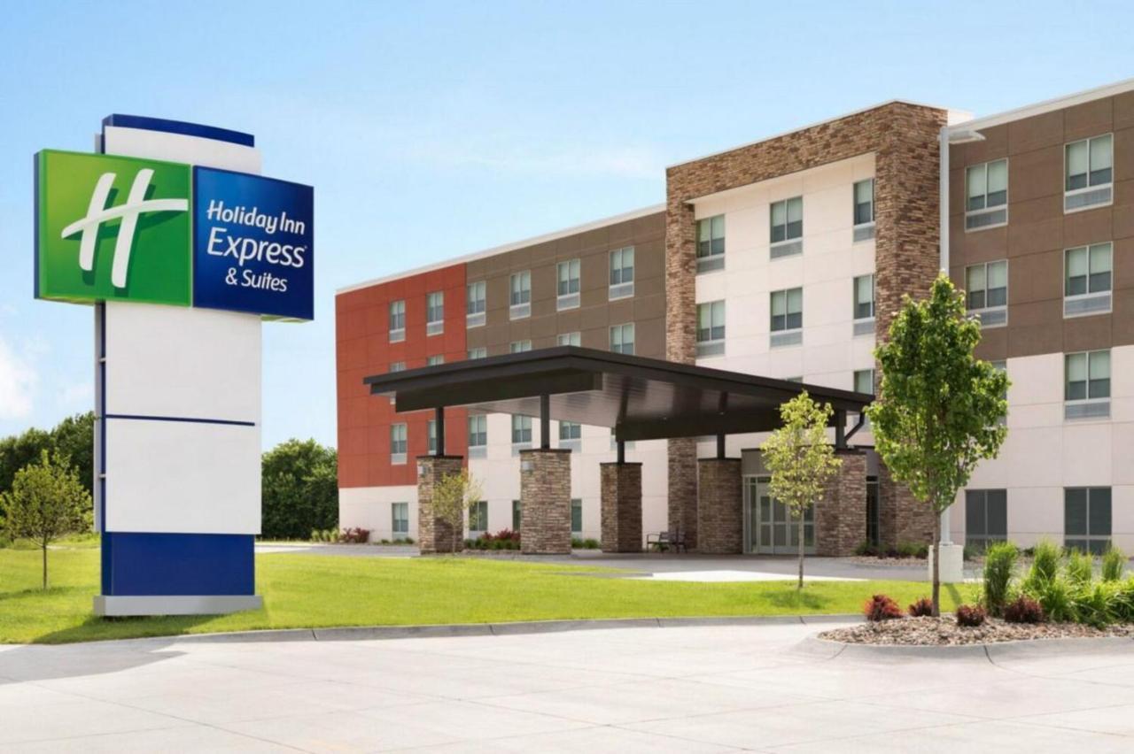 Holiday Inn Express & Suites Charlottesville By Ihg Eksteriør bilde