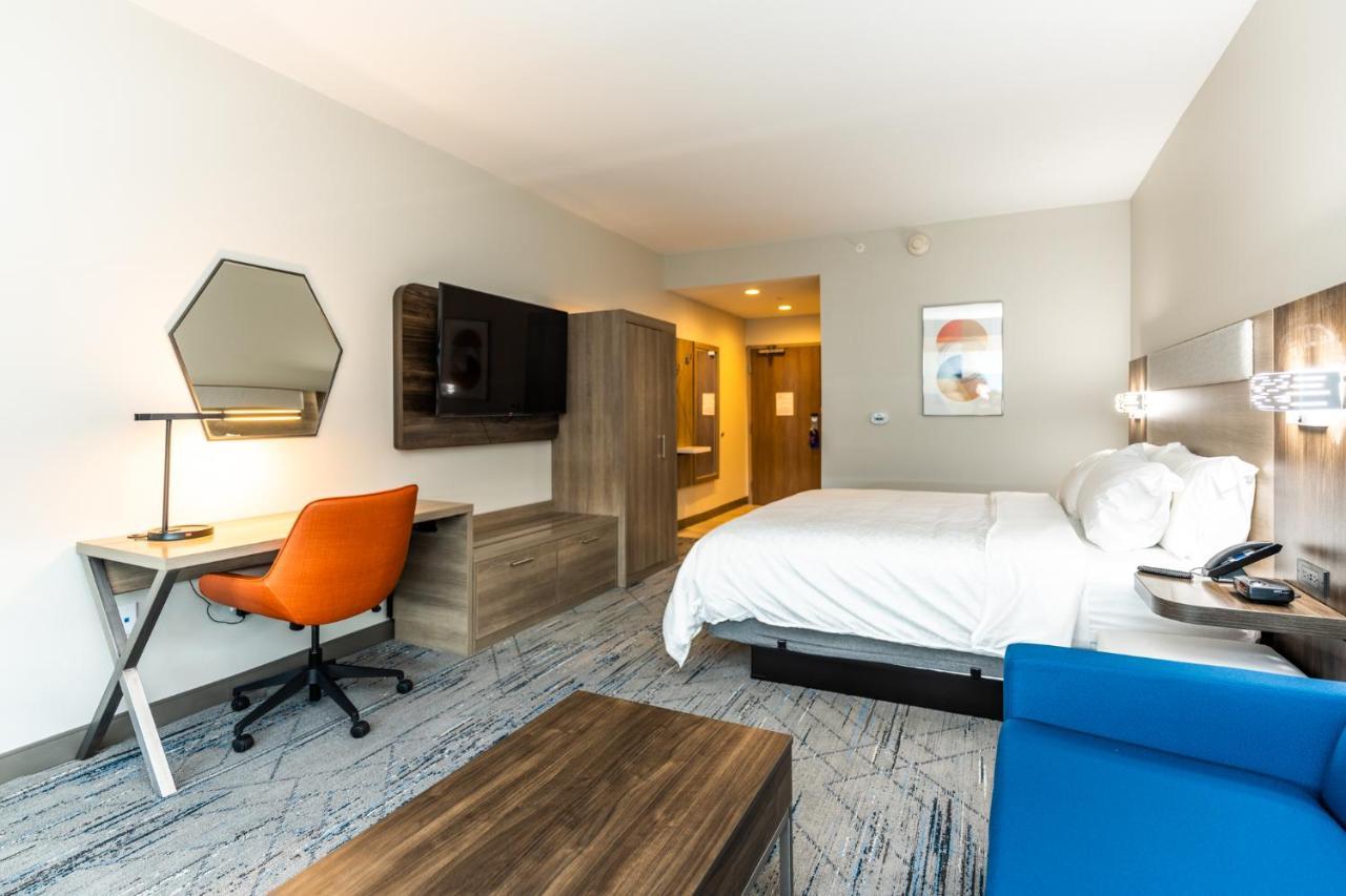 Holiday Inn Express & Suites Charlottesville By Ihg Eksteriør bilde