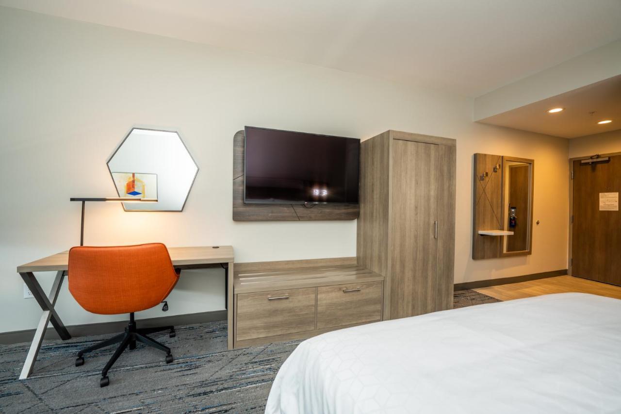 Holiday Inn Express & Suites Charlottesville By Ihg Eksteriør bilde