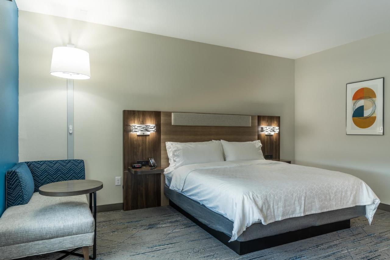 Holiday Inn Express & Suites Charlottesville By Ihg Eksteriør bilde