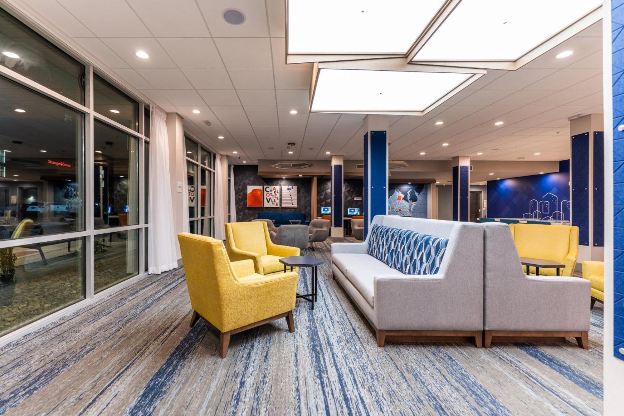 Holiday Inn Express & Suites Charlottesville By Ihg Eksteriør bilde